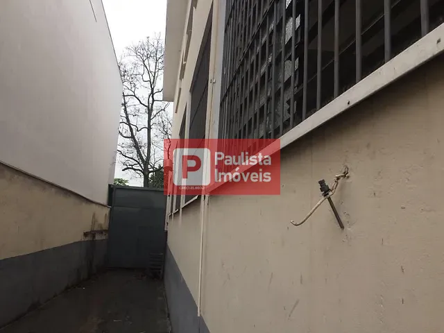 Galpão / Barracão com 360m², para alugar, no bairro Vila Gea em São Paulo