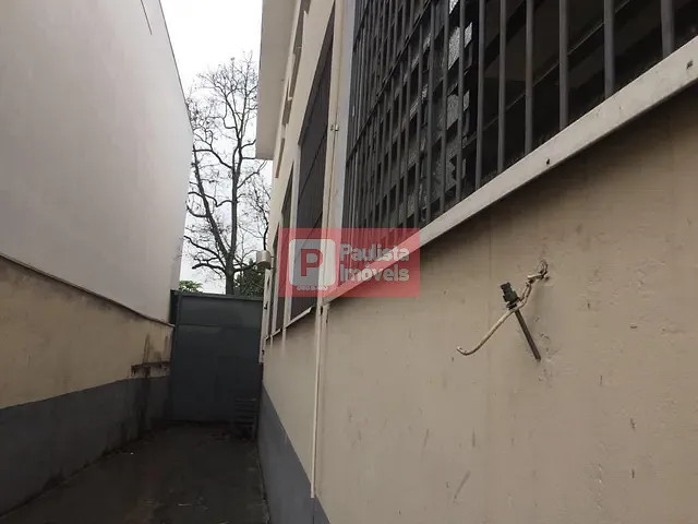 Galpão / Barracão com 360m², para alugar, no bairro Vila Gea em São Paulo