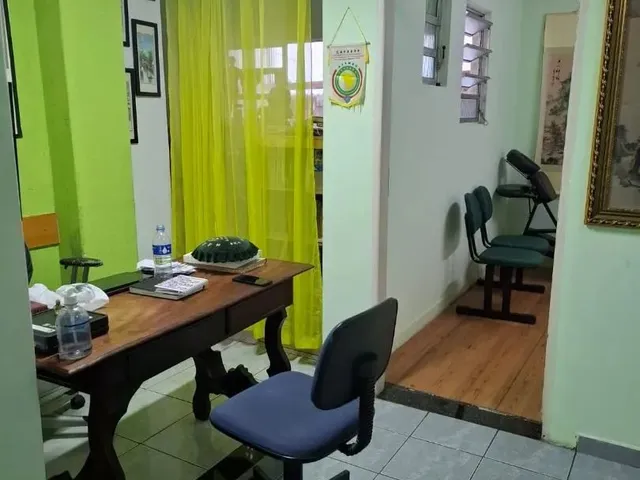 Galpão com 380m², à venda ou para alugar, no bairro Vila Adyana em São José Dos Campos