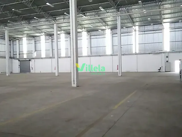 Galpão / Barracão com 2244m², para alugar, no bairro Vila Varela em Poá