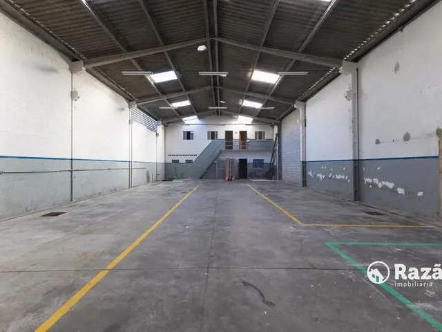 Galpão para alugar, no bairro Parolin em Curitiba