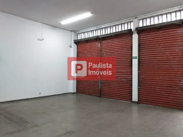 Galpão / Barracão com 350m², para alugar, no bairro Socorro em São Paulo