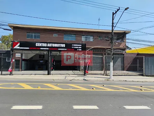 Galpão / Barracão com 350m², para alugar, no bairro Socorro em São Paulo