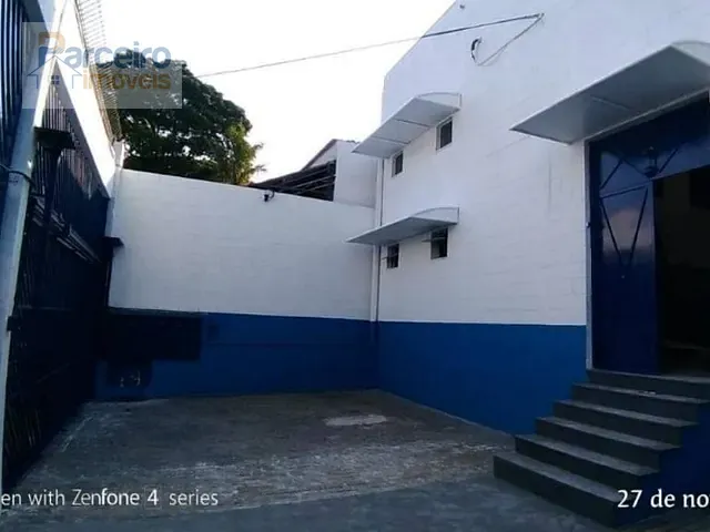 Galpão / Barracão com 1000m², à venda, no bairro Vila Carmosina em São Paulo
