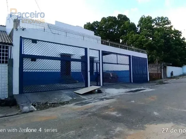 Galpão / Barracão com 1000m², à venda, no bairro Vila Carmosina em São Paulo