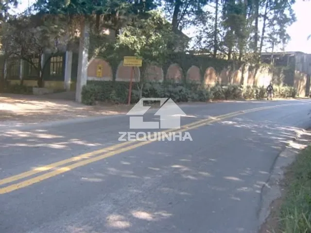 Galpão / Barracão com 1750m², para alugar, no bairro Granja Viana em Cotia