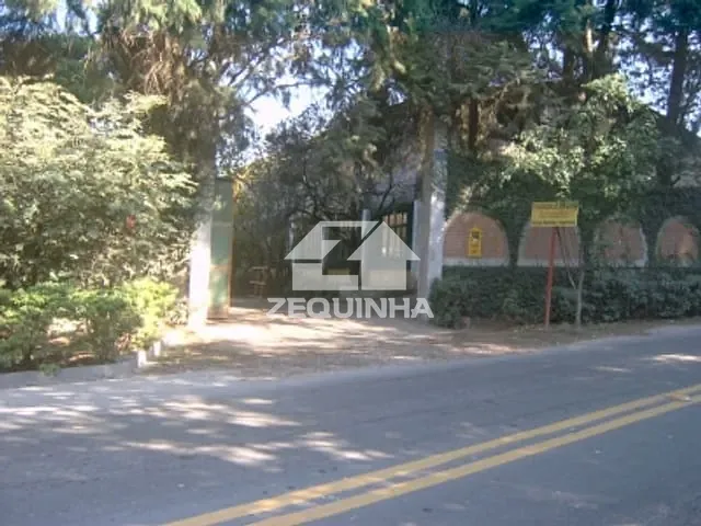 Galpão / Barracão com 1750m², para alugar, no bairro Granja Viana em Cotia