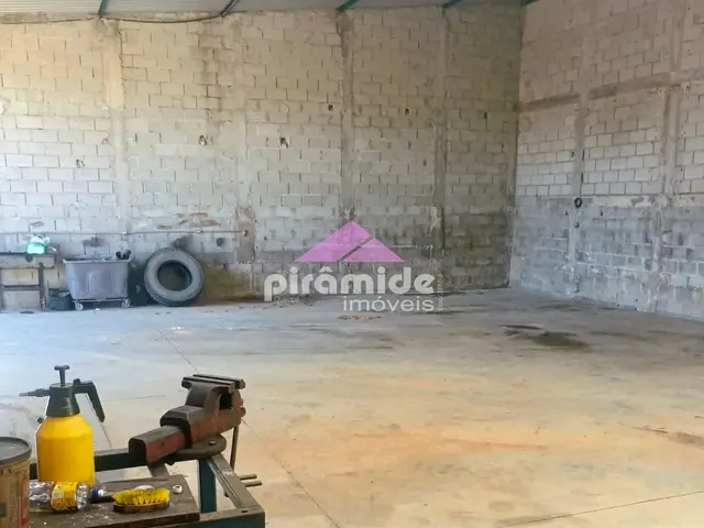 Galpão com 300m², para alugar, no bairro Jardim Santa Maria em São José Dos Campos