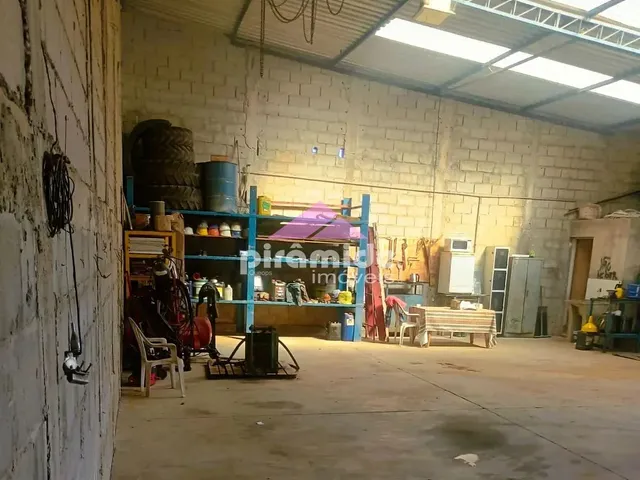 Galpão com 300m², para alugar, no bairro Jardim Santa Maria em São José Dos Campos