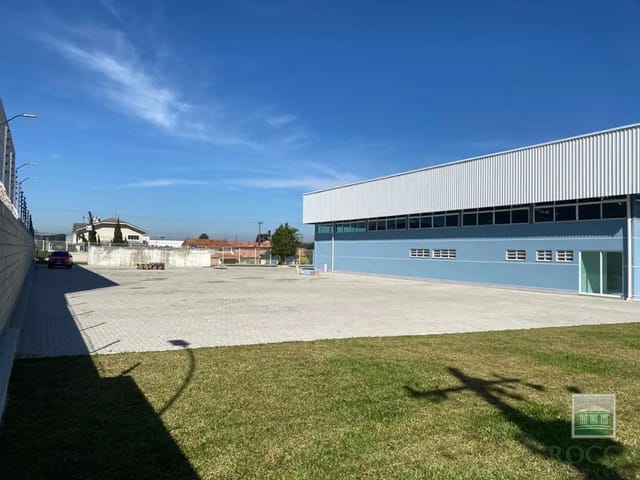 Galpão para alugar, no bairro Pinheirinho em Curitiba