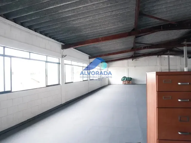 Galpão com 912m², à venda ou para alugar, no bairro Palmeiras de São José em São José Dos Campos
