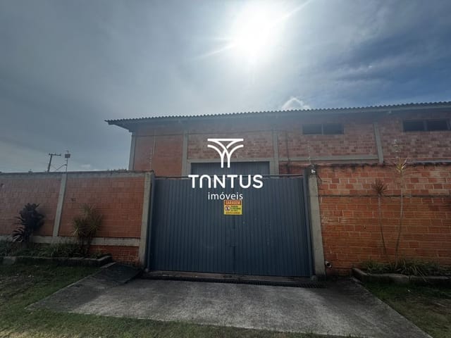 Galpão para alugar, no bairro Jardim Guairacá em Pinhais