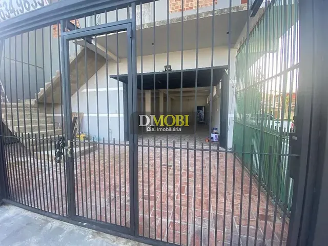 Galpão com 212m², para alugar, no bairro São Vicente em Gravataí