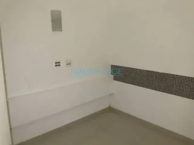 Galpão / Barracão com 300m², para alugar, no bairro Vila Leopoldina em São Paulo