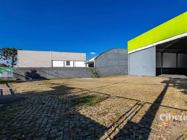 Galpão para alugar, no bairro Xaxim em Curitiba