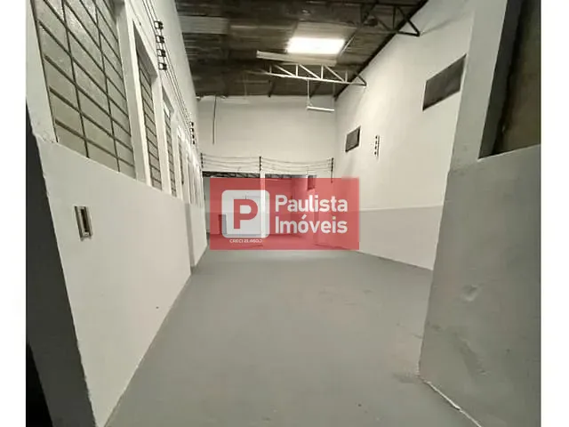 Galpão / Barracão com 550m², à venda ou para alugar, no bairro Vila Baby em São Paulo