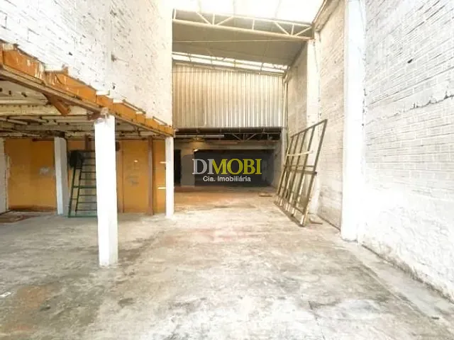Galpão com 330m², para alugar, no bairro Bom Princípio em Gravataí