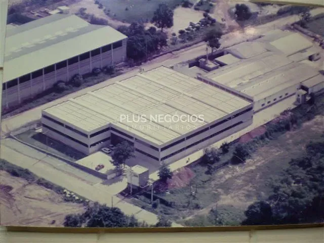 Galpão com 16700m², para alugar, no bairro Éden em Sorocaba