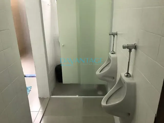 Galpão / Barracão com 261m², à venda, no bairro Vila Anastácio em São Paulo