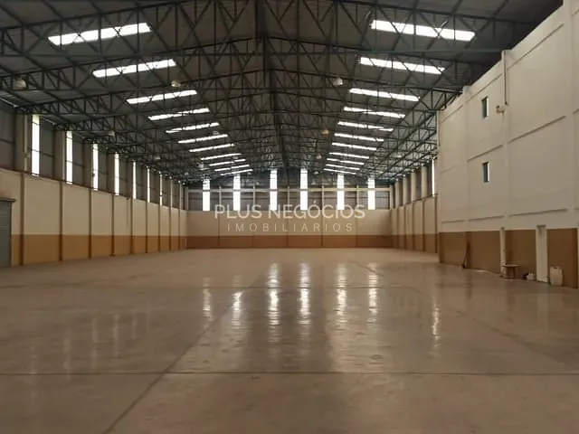 Galpão / Barracão com 5600m², para alugar, no bairro Cajuru do Sul em Sorocaba