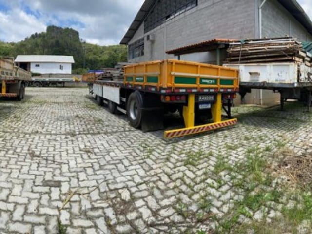 Galpão / Barracão com 4735m², para alugar, no bairro Itaipava em Petrópolis