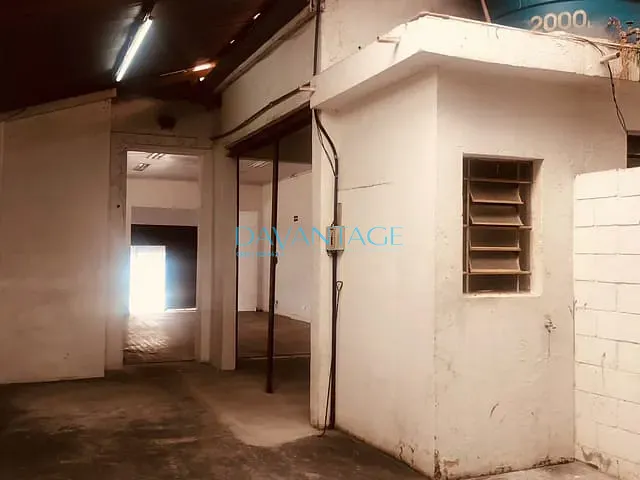 Galpão / Barracão com 295m², à venda ou para alugar, no bairro Lapa em São Paulo