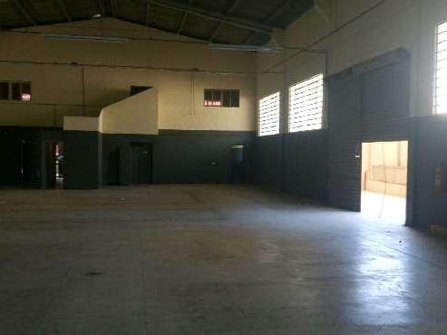 Galpão / Barracão com 1130m², à venda, no bairro Jardim Nossa Senhora Aparecida em Guarulhos