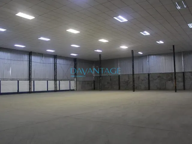 Galpão / Barracão com 2776m², para alugar, no bairro Presidente Altino em Osasco