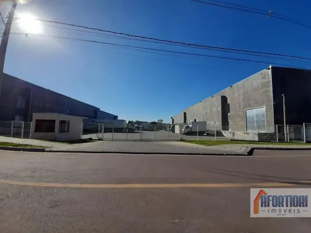 Galpão à venda, no bairro Cidade Industrial em Curitiba