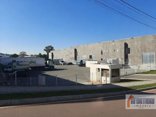 Galpão à venda, no bairro Cidade Industrial em Curitiba