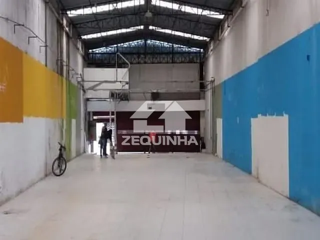 Galpão / Barracão com 490m², para alugar, no bairro Jardim Novo Osasco em Osasco