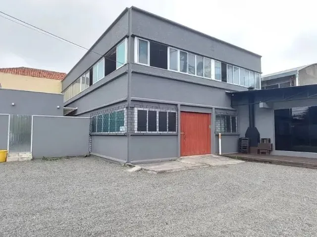 Galpão para alugar, no bairro Santo Inácio em Curitiba