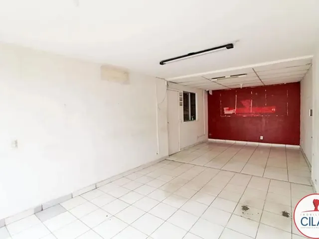 Galpão com 1075m², para alugar, no bairro Hauer em Curitiba