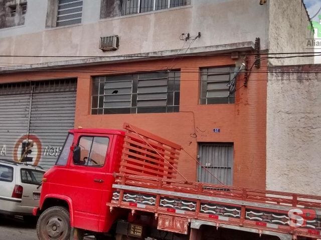 Galpão / Barracão com 300m², à venda ou para alugar, no bairro Vila Antonieta em São Paulo