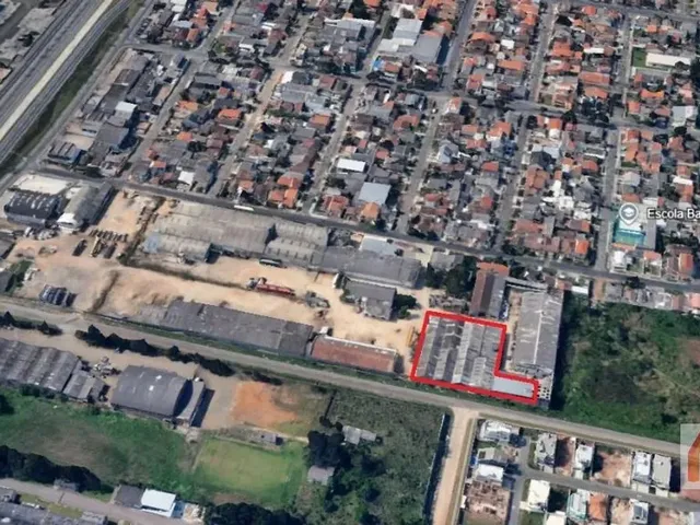 Galpão para alugar, no bairro Xaxim em Curitiba