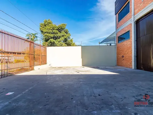 Galpão com 770m², à venda, no bairro Boqueirão em Curitiba