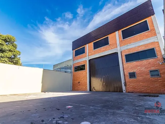 Galpão com 770m², à venda, no bairro Boqueirão em Curitiba