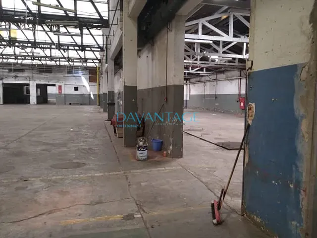 Galpão / Barracão com 2820m², para alugar, no bairro Vila Leopoldina em São Paulo