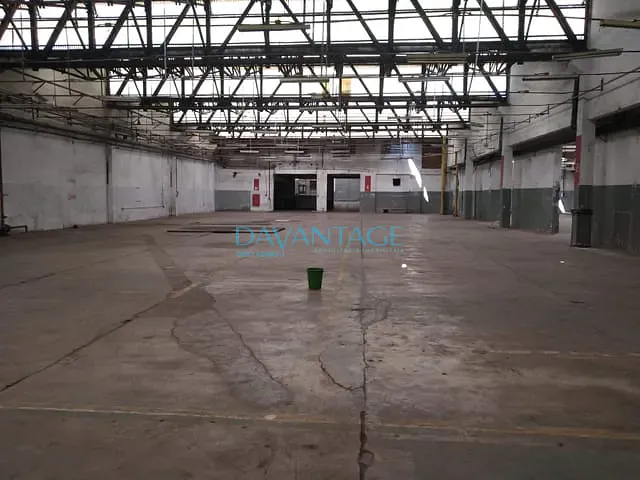 Galpão / Barracão com 2820m², para alugar, no bairro Vila Leopoldina em São Paulo