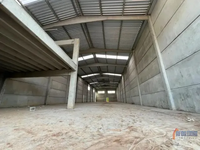 Galpão com 1256m², para alugar, no bairro Área Industrial em Campina Grande Do Sul