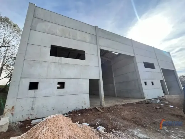 Galpão com 1256m², para alugar, no bairro Área Industrial em Campina Grande Do Sul
