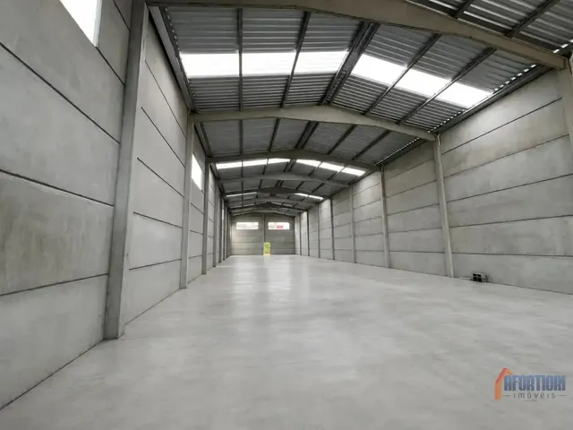 Galpão com 628m², para alugar, no bairro Área Industrial em Campina Grande Do Sul
