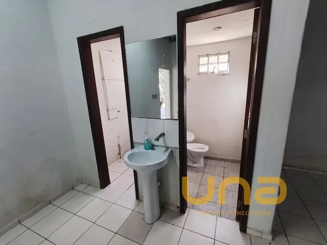 Galpão para alugar, no bairro CAMPO COMPRIDO em Curitiba