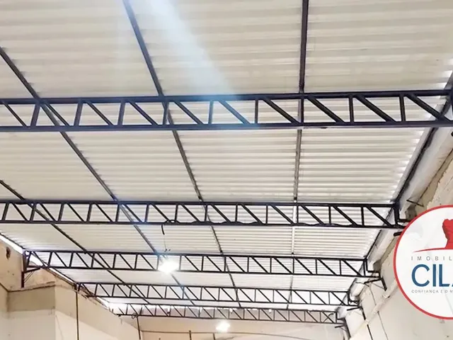 Galpão à venda, no bairro Boqueirão em Curitiba