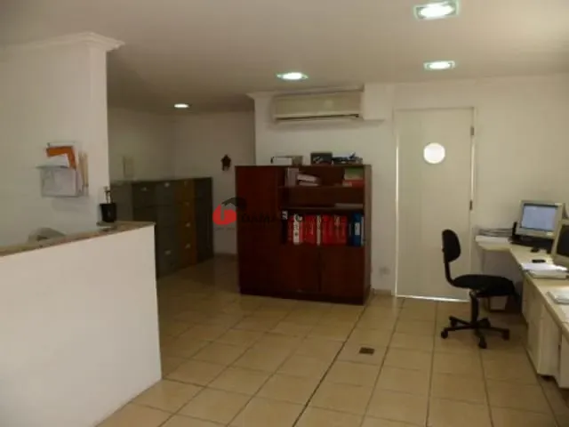 Galpão / Barracão com 500m², para alugar, no bairro Santa Paula em São Caetano do Sul