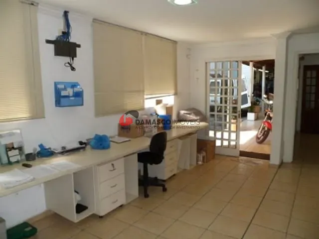 Galpão / Barracão com 500m², para alugar, no bairro Santa Paula em São Caetano do Sul