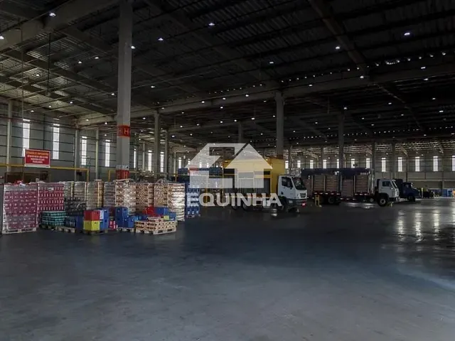 Galpão / Barracão com 36000m², à venda, no bairro Vila Sul Americana em Carapicuiba