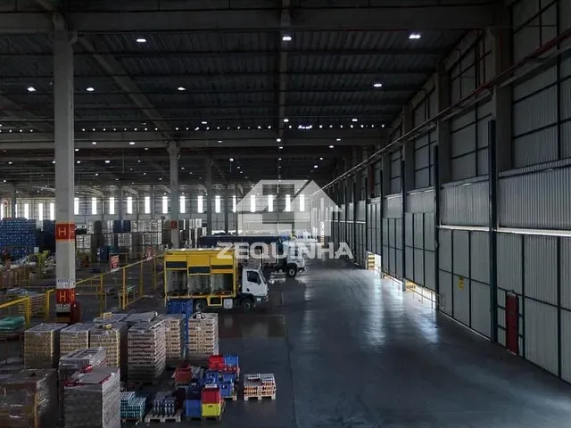 Galpão / Barracão com 36000m², à venda, no bairro Vila Sul Americana em Carapicuiba