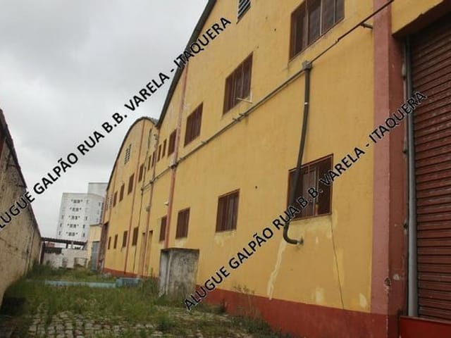 Galpão / Barracão com 2800m², para alugar, no bairro Vila Taquari em São Paulo