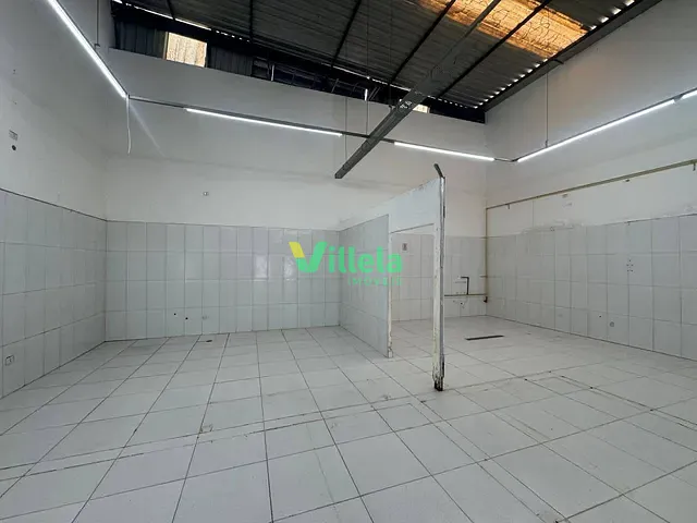 Galpão / Barracão com 330m², para alugar, no bairro Vila Acoreana em Poá